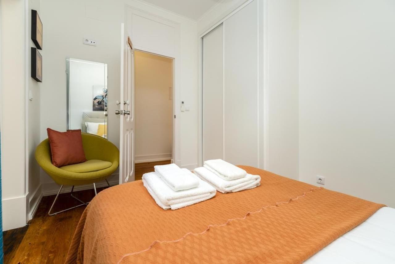Casa de hóspedes Groovy M2 R3 - Amazing Double With En-suite Bathroom Lisboa